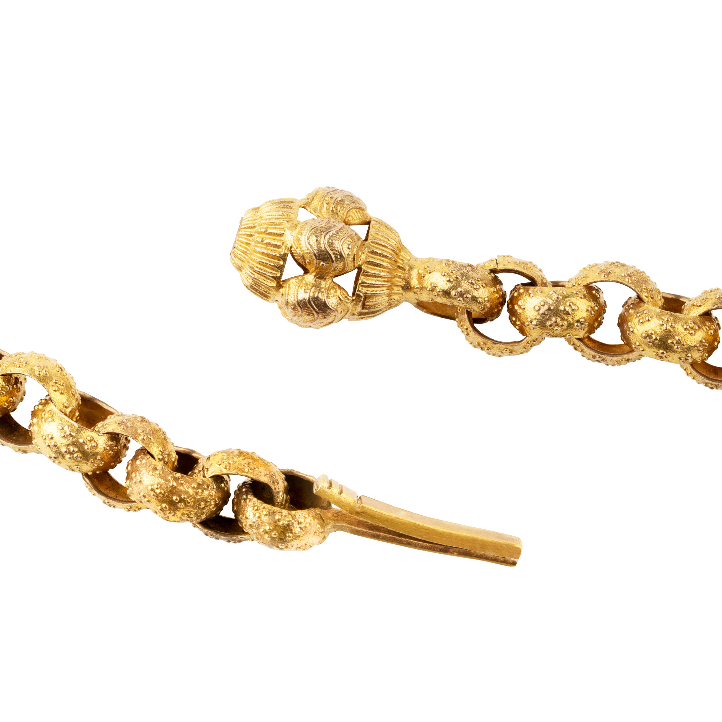 Georgian era long pinchbeck chain. Full long-length chain with oversized textured links and an elaborate barrel clasp. Can be worn full-length or layered. England. Circa 1820.