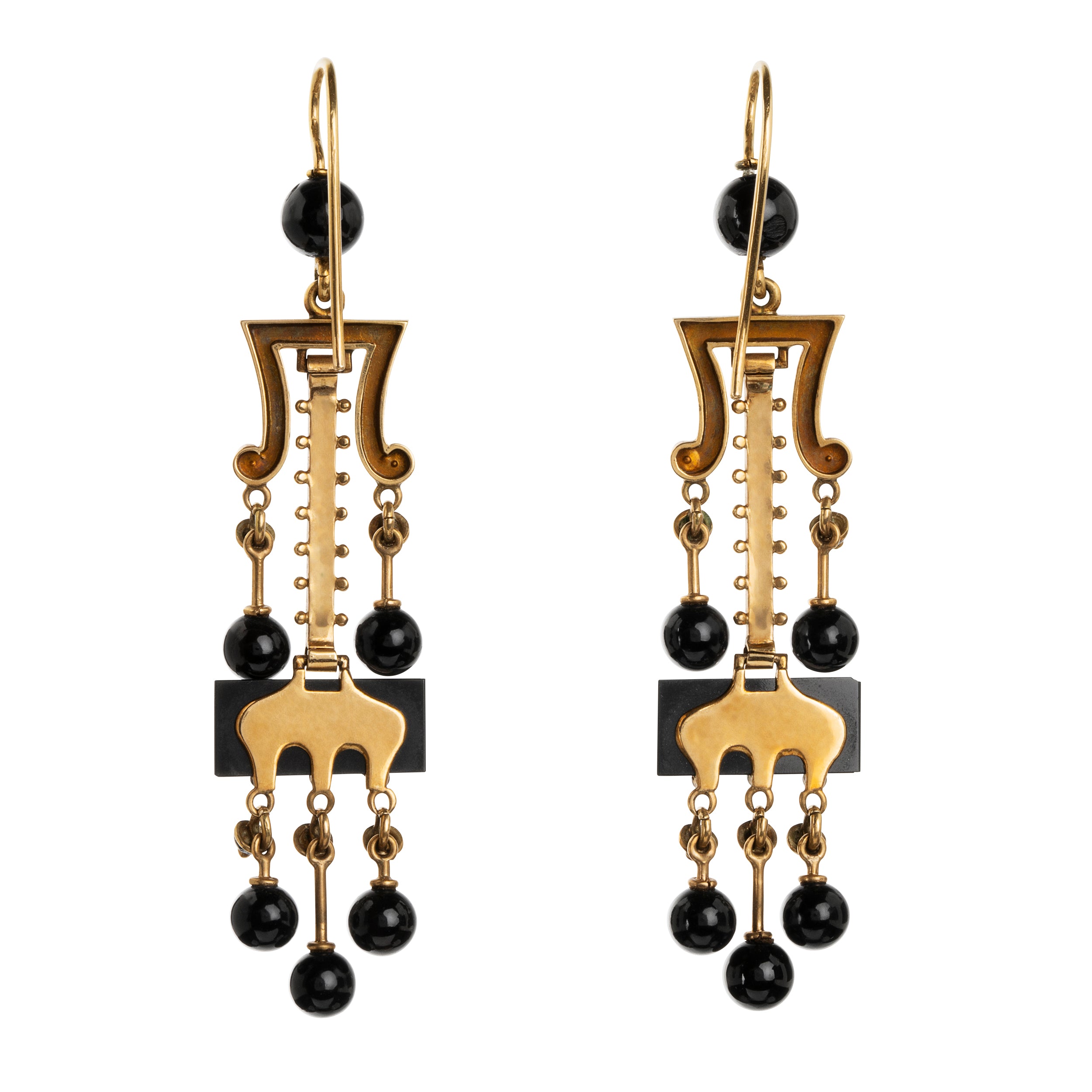 19th Century Tiffany & Company onyx earrings and brooch, in 18k gold. Carved onyx and black enamel details with the original box. American. Circa 1870.