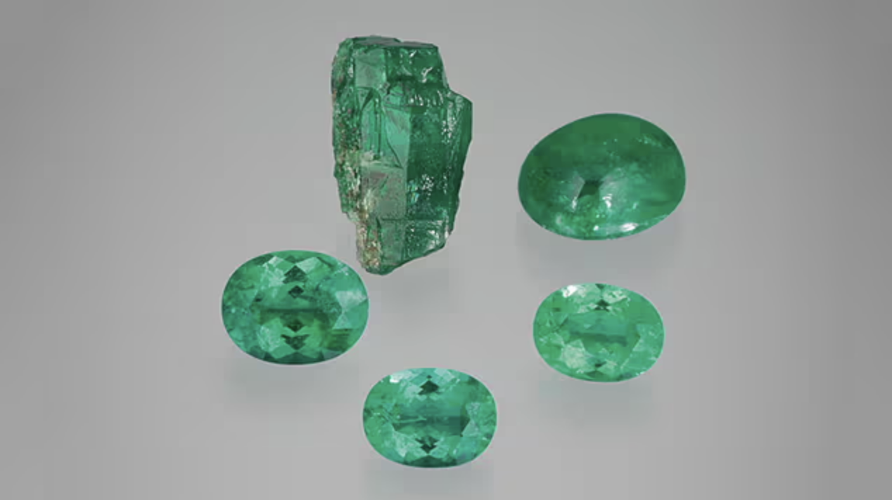 Loose emerald specimens 