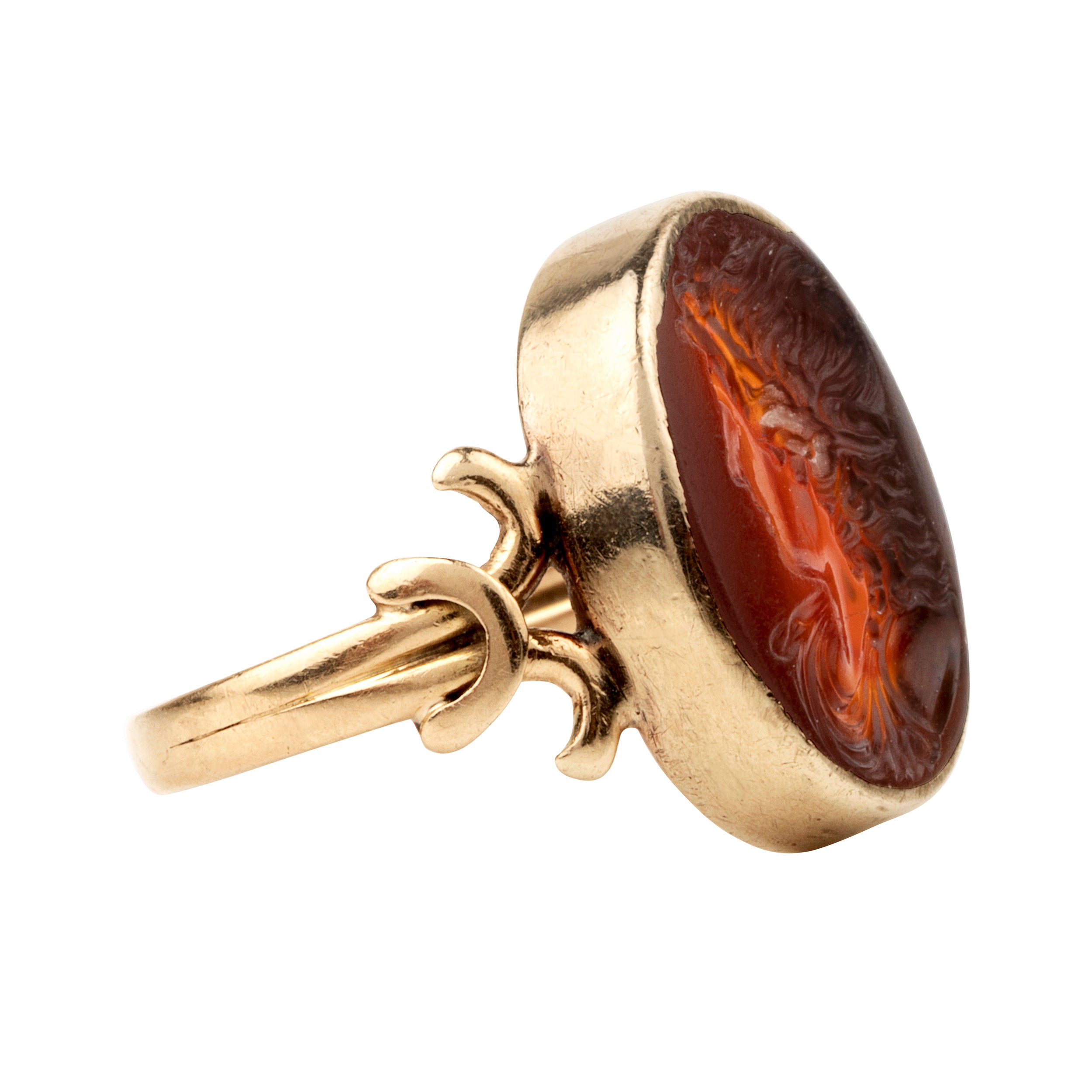 Early Victorian era signet ring featuring an Alexander the Great intaglio, in 15k gold. England. Circa 1830.