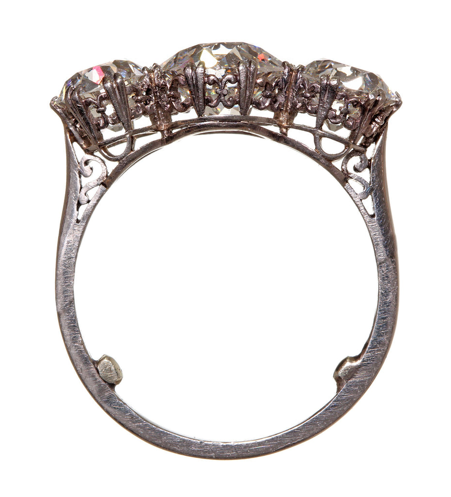 Edwardian Three Stone Diamond Ring in Platinum Filigree Setting